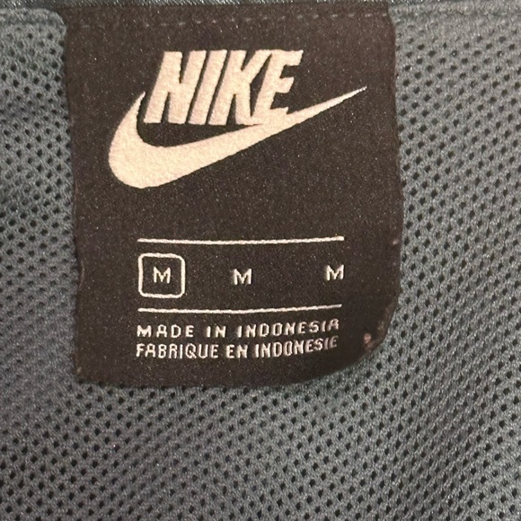Nike Jacket - Picture 4 of 4
